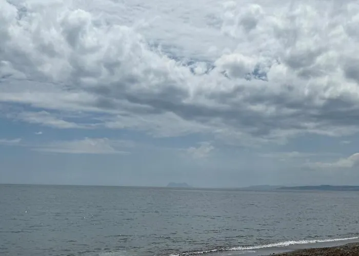 Exclusive 2 Bedroom Apartament *