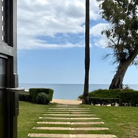 Exclusive 2 Bedroom *