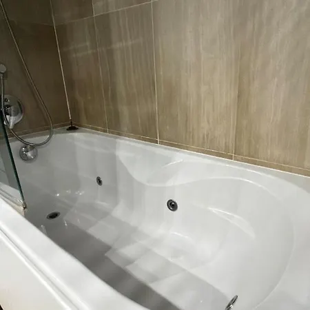 Exclusive 2 Bedroom Apartment
