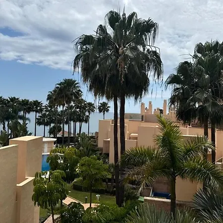 Exclusive 2 Bedroom * Estepona