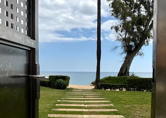 Exclusive 2 Bedroom *