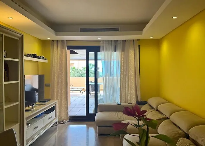 Exclusive 2 Bedroom Lejlighed Estepona